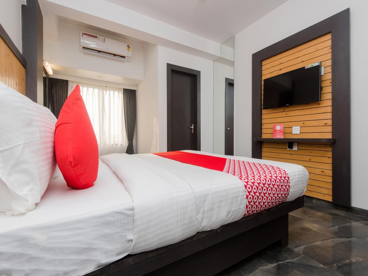Oyo 13089 Hotel Gold Crest Navi Mumbai Zewnętrze zdjęcie